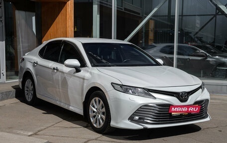 Toyota Camry, 2018 год, 2 438 000 рублей, 6 фотография