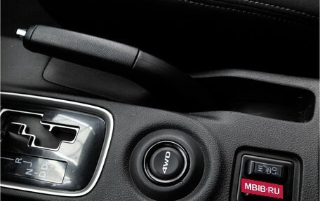 Mitsubishi Outlander III рестайлинг 3, 2016 год, 1 950 000 рублей, 15 фотография