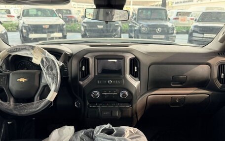 Chevrolet Silverado, 2026 год, 6 800 000 рублей, 13 фотография