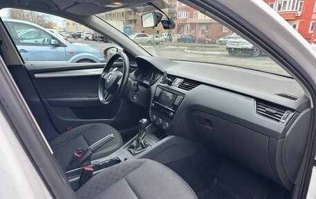 Skoda Octavia, 2017 год, 1 570 000 рублей, 10 фотография