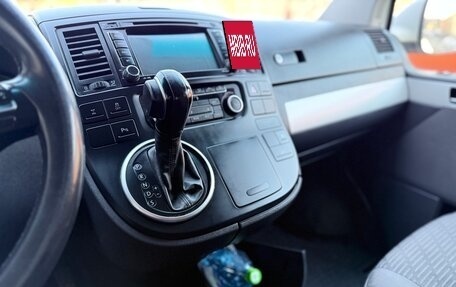 Volkswagen Multivan T5, 2013 год, 2 760 000 рублей, 2 фотография