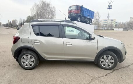 Renault Sandero II рестайлинг, 2015 год, 830 000 рублей, 6 фотография