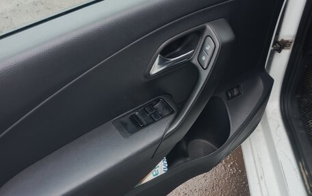 Volkswagen Polo VI (EU Market), 2019 год, 630 000 рублей, 11 фотография