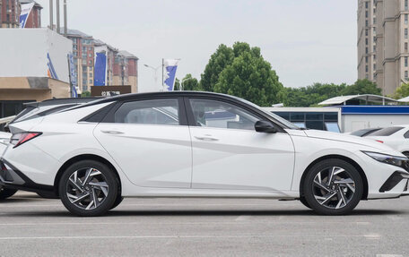 Hyundai Elantra, 2026 год, 2 100 000 рублей, 4 фотография