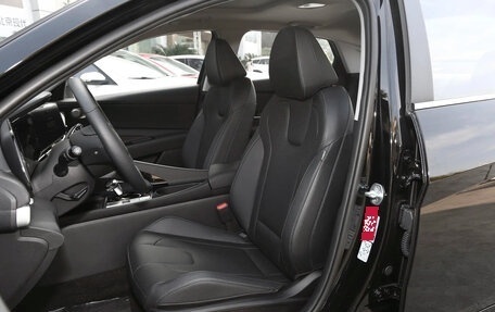 Hyundai Elantra, 2026 год, 2 100 000 рублей, 13 фотография