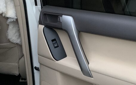 Toyota Land Cruiser Prado 150 рестайлинг 2, 2018 год, 5 550 000 рублей, 18 фотография