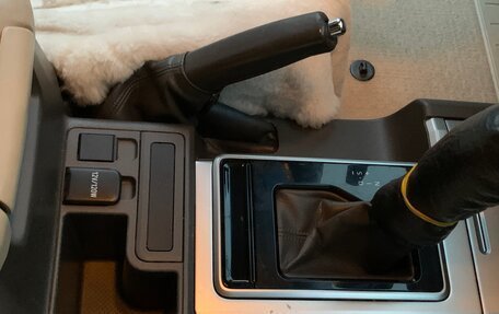 Toyota Land Cruiser Prado 150 рестайлинг 2, 2018 год, 5 550 000 рублей, 20 фотография