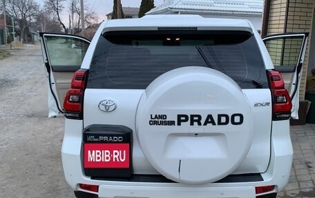 Toyota Land Cruiser Prado 150 рестайлинг 2, 2018 год, 5 550 000 рублей, 17 фотография