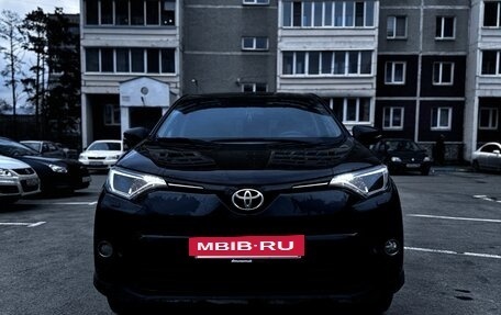 Toyota RAV4, 2017 год, 2 400 000 рублей, 7 фотография