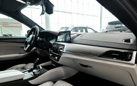 BMW 5 серия, 2018 год, 4 500 000 рублей, 11 фотография