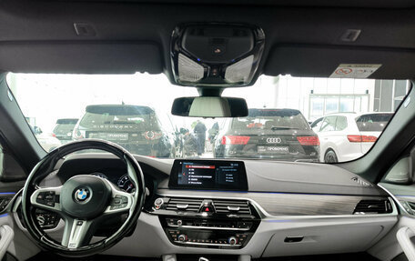 BMW 5 серия, 2018 год, 4 500 000 рублей, 14 фотография