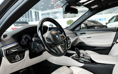 BMW 5 серия, 2018 год, 4 500 000 рублей, 16 фотография