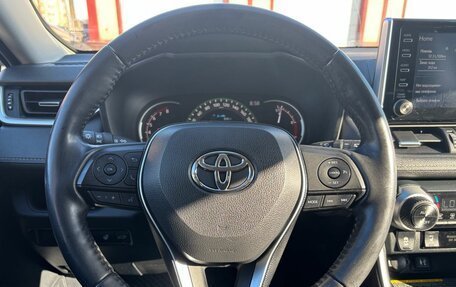 Toyota RAV4, 2020 год, 3 350 000 рублей, 10 фотография