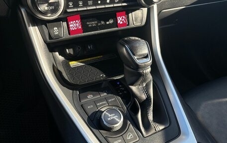 Toyota RAV4, 2020 год, 3 350 000 рублей, 14 фотография