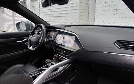 Geely Tugella FY11, 2023 год, 2 430 000 рублей, 12 фотография