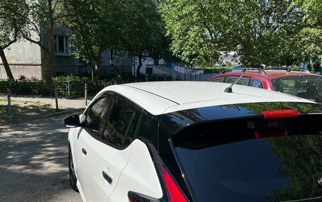 Nissan Leaf II, 2019 год, 1 600 000 рублей, 5 фотография