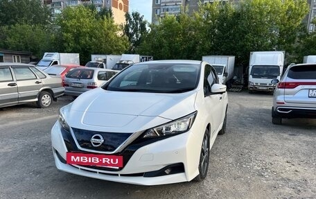 Nissan Leaf II, 2019 год, 1 600 000 рублей, 3 фотография