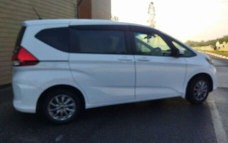 Honda Freed II, 2016 год, 1 350 000 рублей, 6 фотография