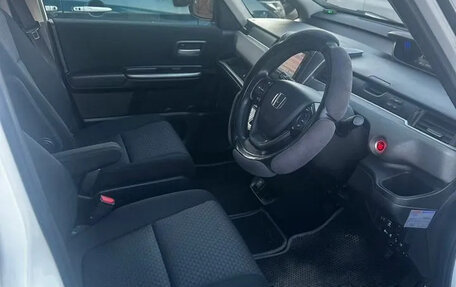 Honda Freed II, 2016 год, 1 350 000 рублей, 11 фотография