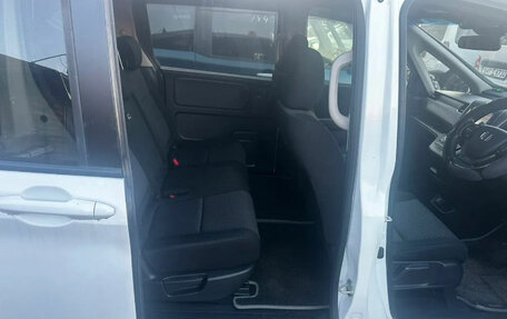 Honda Freed II, 2016 год, 1 350 000 рублей, 15 фотография