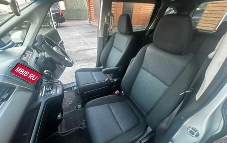 Honda Freed II, 2016 год, 1 350 000 рублей, 20 фотография