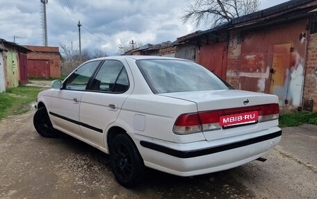 Nissan Sunny B15, 2000 год, 260 000 рублей, 3 фотография