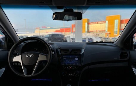 Hyundai Solaris II рестайлинг, 2015 год, 725 000 рублей, 11 фотография