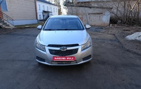 Chevrolet Cruze II, 2010 год, 400 000 рублей, 1 фотография