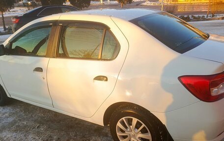 Renault Logan II, 2018 год, 570 000 рублей, 5 фотография