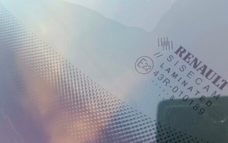 Renault Logan II, 2018 год, 570 000 рублей, 7 фотография