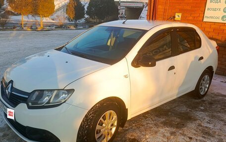 Renault Logan II, 2018 год, 570 000 рублей, 2 фотография