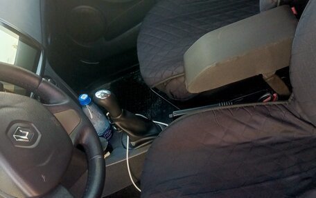 Renault Logan II, 2018 год, 570 000 рублей, 12 фотография