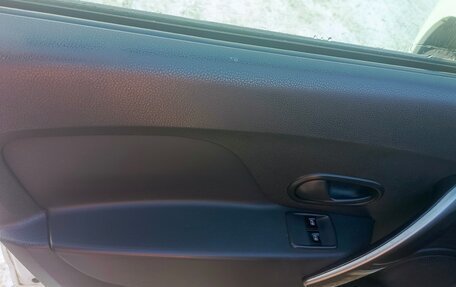 Renault Logan II, 2018 год, 570 000 рублей, 8 фотография