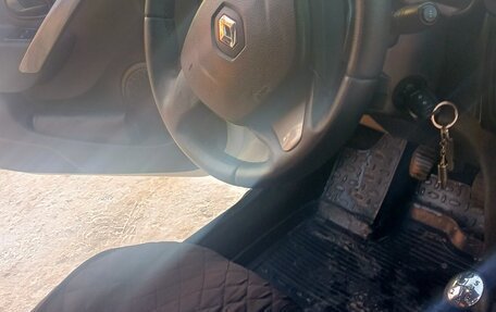 Renault Logan II, 2018 год, 570 000 рублей, 19 фотография