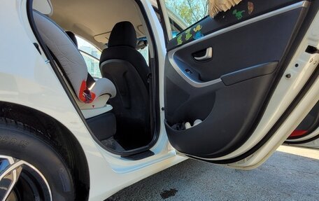 Hyundai i30 II рестайлинг, 2012 год, 950 000 рублей, 6 фотография