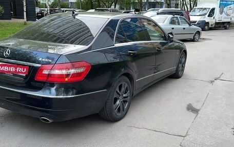 Mercedes-Benz E-Класс, 2009 год, 1 800 000 рублей, 2 фотография