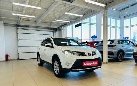 Toyota RAV4, 2014 год, 2 349 000 рублей, 8 фотография