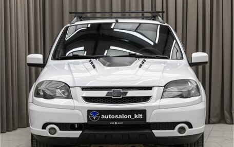 Chevrolet Niva I рестайлинг, 2018 год, 799 000 рублей, 2 фотография