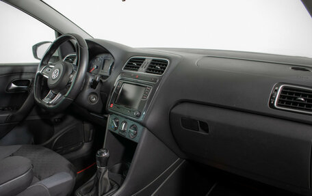 Volkswagen Polo VI (EU Market), 2018 год, 835 000 рублей, 9 фотография