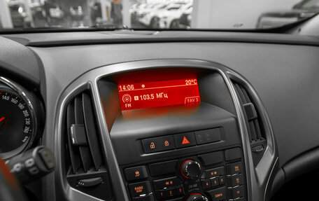 Opel Astra J, 2014 год, 970 000 рублей, 14 фотография