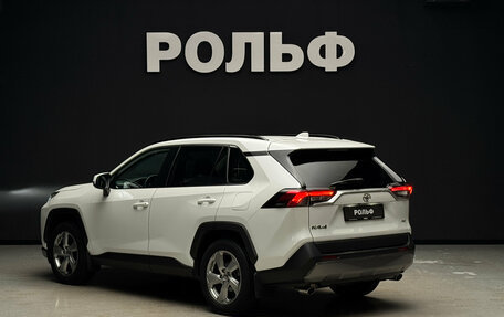 Toyota RAV4, 2020 год, 3 000 000 рублей, 3 фотография