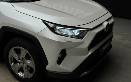 Toyota RAV4, 2020 год, 3 000 000 рублей, 8 фотография