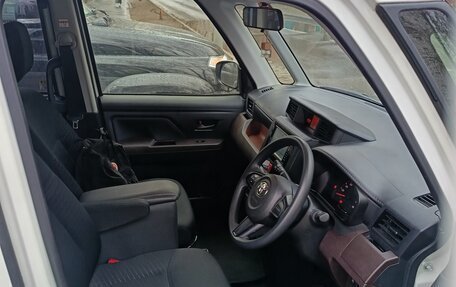 Toyota Roomy I, 2020 год, 1 150 000 рублей, 5 фотография