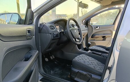 Ford Focus II рестайлинг, 2005 год, 440 000 рублей, 3 фотография