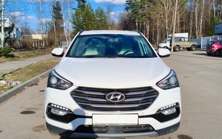 Hyundai Santa Fe III рестайлинг, 2017 год, 2 700 000 рублей, 2 фотография