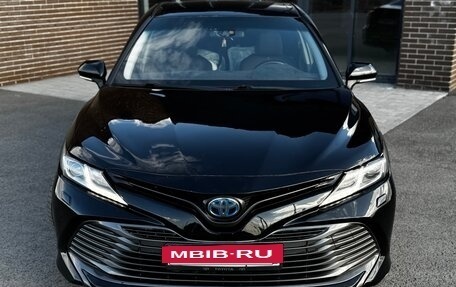 Toyota Camry, 2019 год, 2 500 000 рублей, 2 фотография