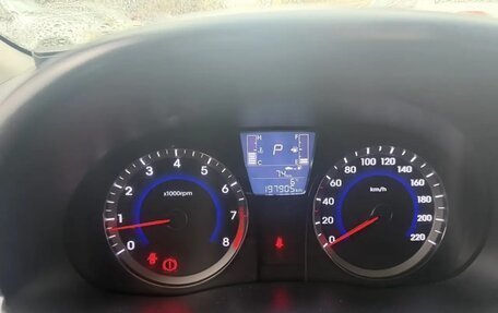 Hyundai Solaris II рестайлинг, 2016 год, 990 000 рублей, 11 фотография