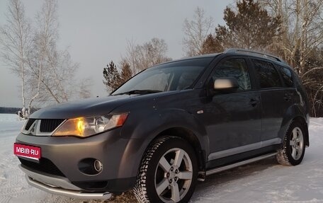 Mitsubishi Outlander III рестайлинг 3, 2008 год, 1 200 000 рублей, 1 фотография