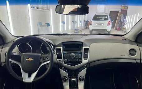 Chevrolet Cruze II, 2011 год, 898 000 рублей, 11 фотография