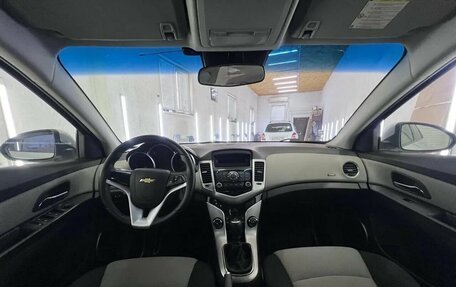 Chevrolet Cruze II, 2011 год, 898 000 рублей, 12 фотография